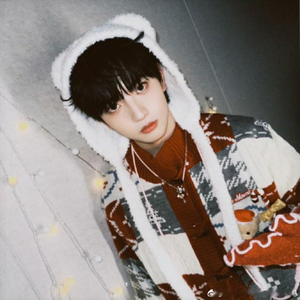 穆祉丞解锁一顶帽子穆祉丞新帽子 穆祉丞解锁一顶帽子 