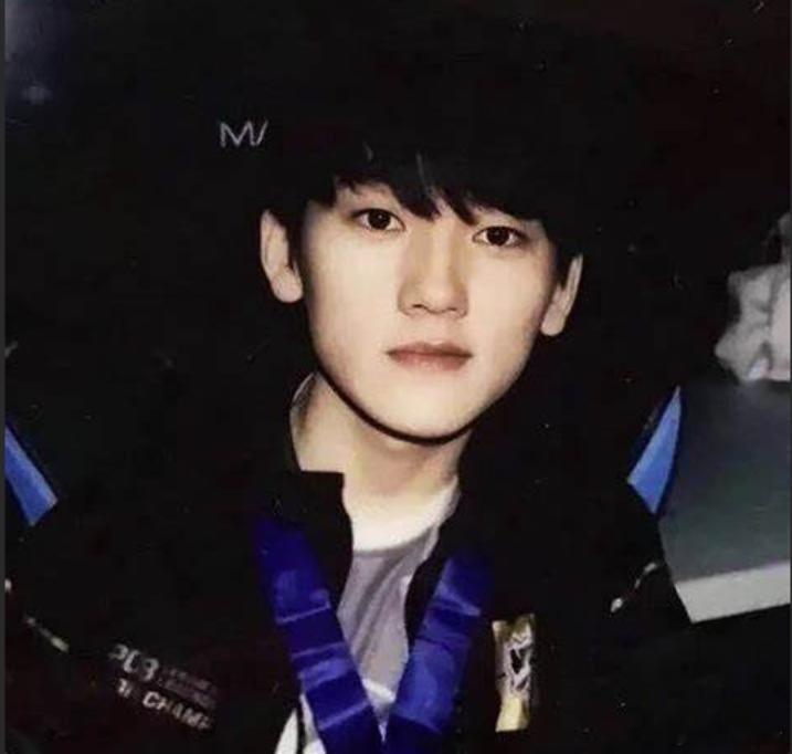 网友热评：为什么对国产第一ADC这么大恶意？好歹是LPL目前第一牌面，带队拿下了