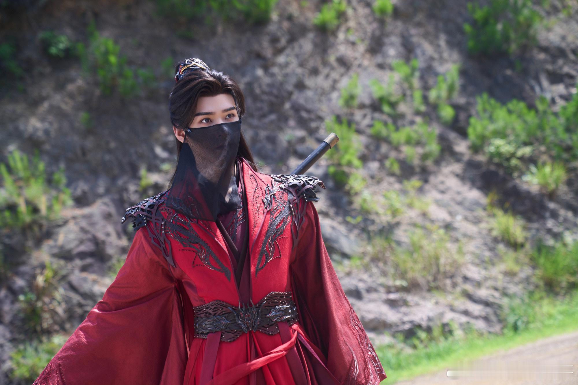 龚俊一脚踹进我心里《暗河传》打戏又燃又有质感，龚俊把苏暮雨的气场完全演出来了，角