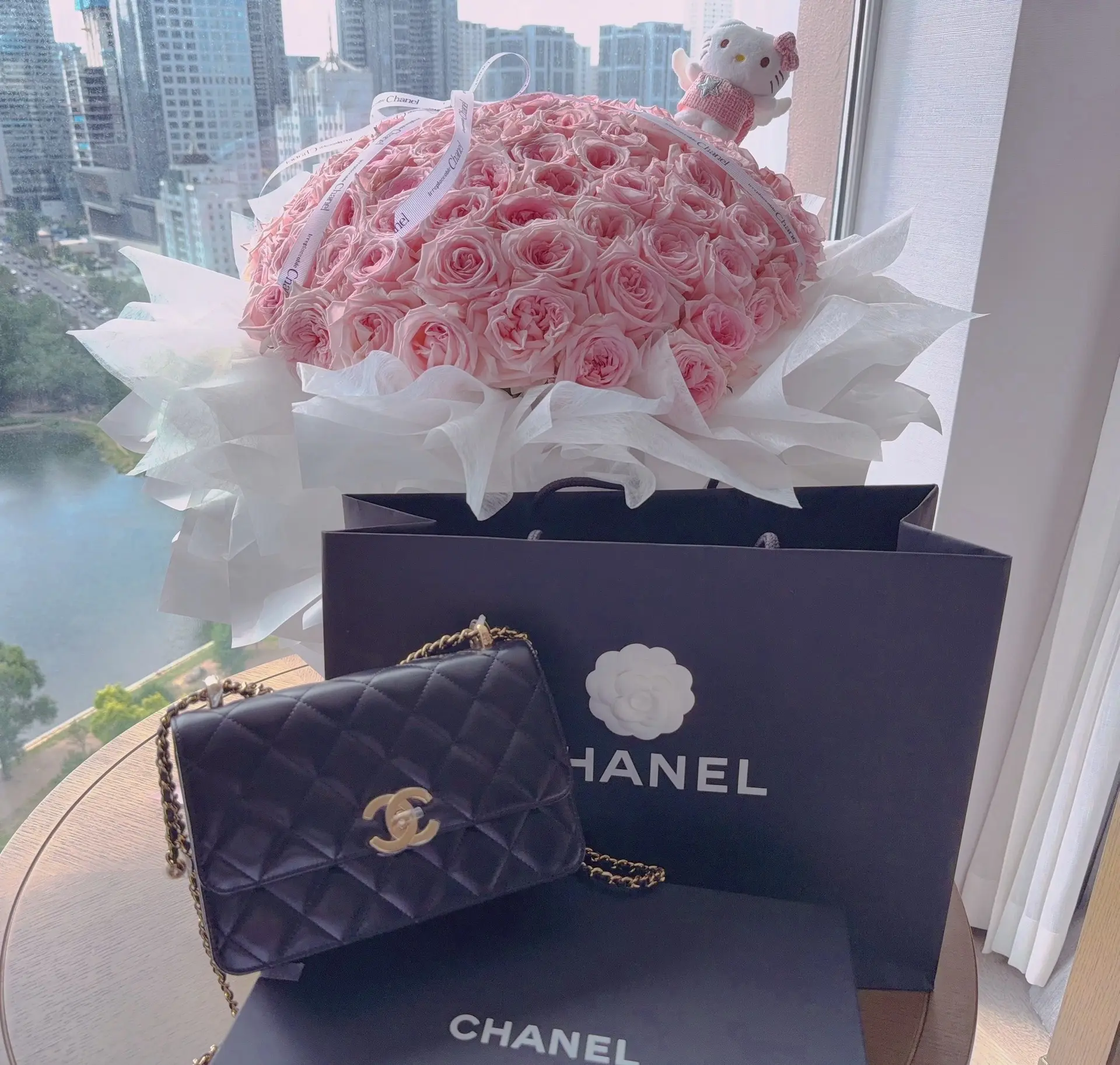 迟来的生日浪漫｜鲜花与CHANEL