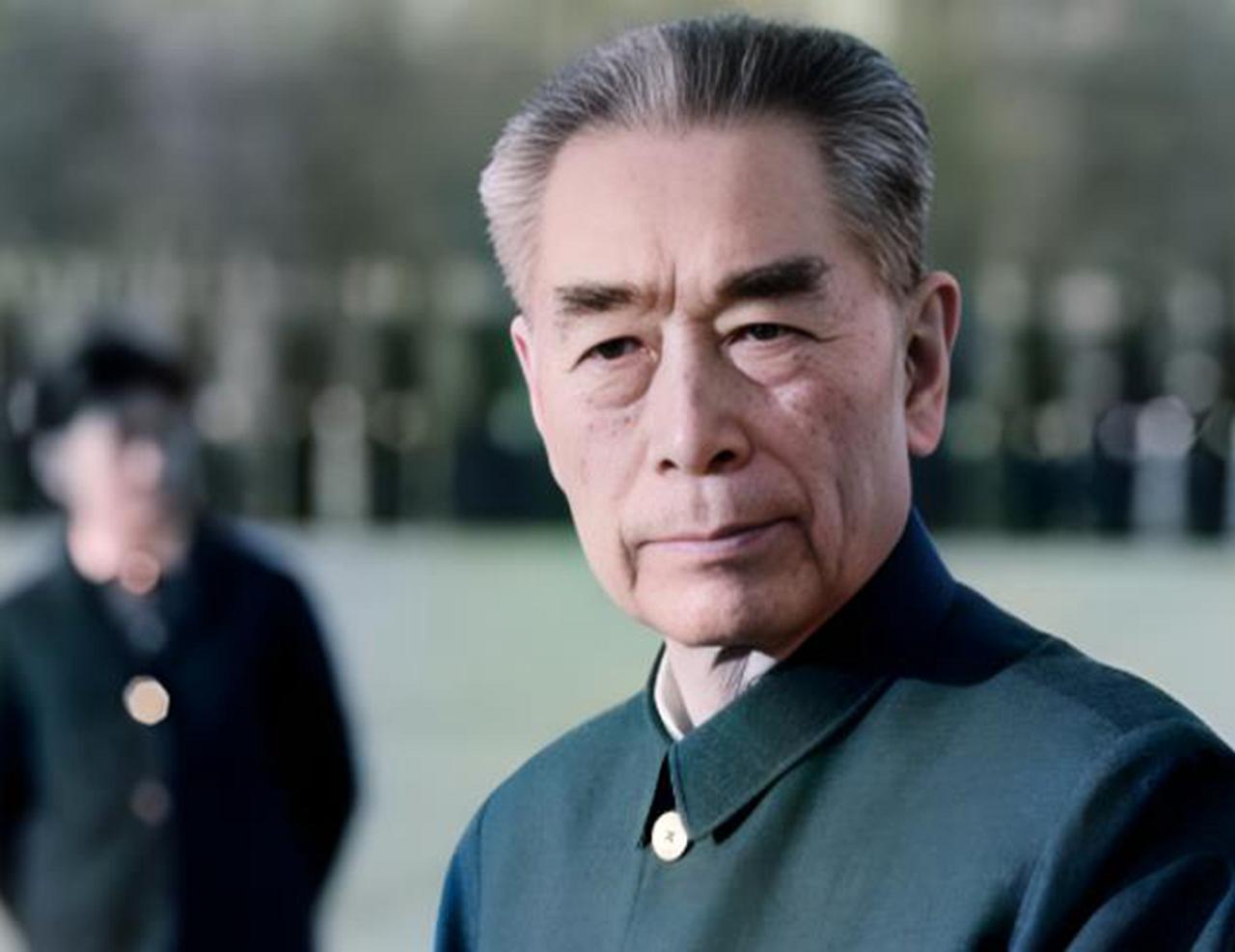1973年8月，中共十大会议在北京召开。这是毛主席时隔一年多后首次公开露面。会上
