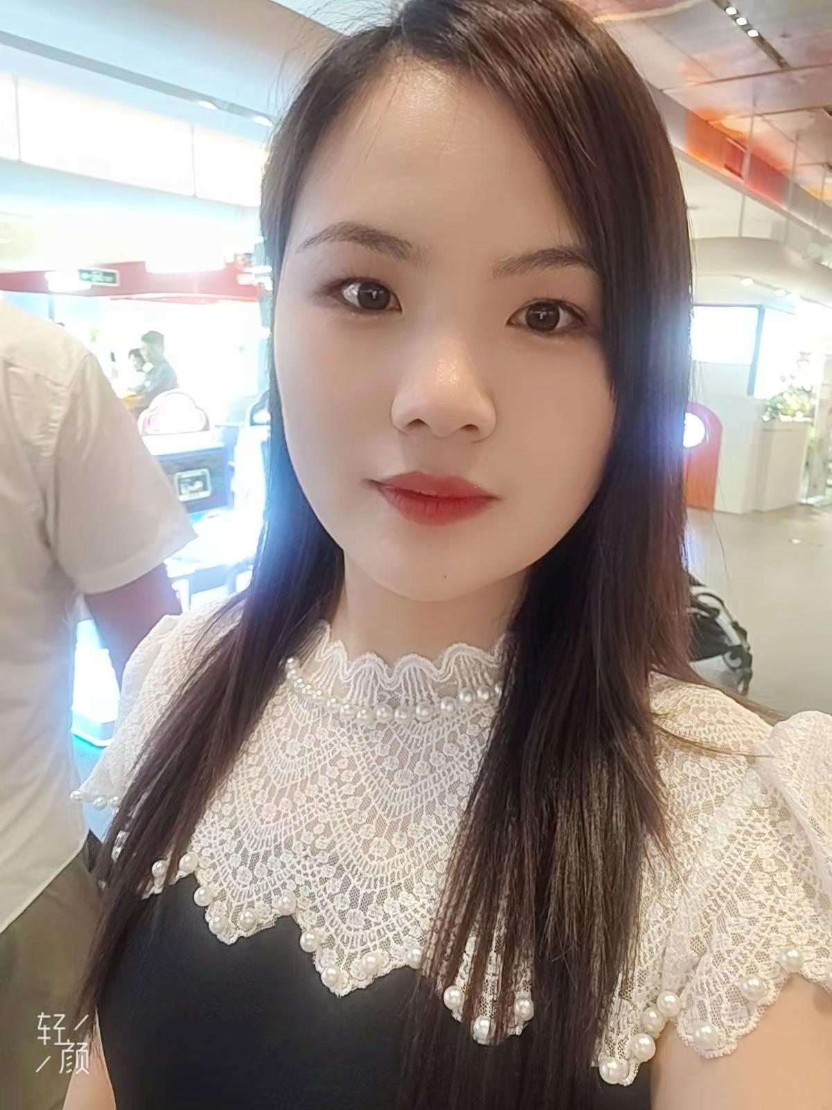 五一就不约了 我不爱穿碎花裙，也没有人送我花，更不懂POLO衫的深情，死犟死犟才