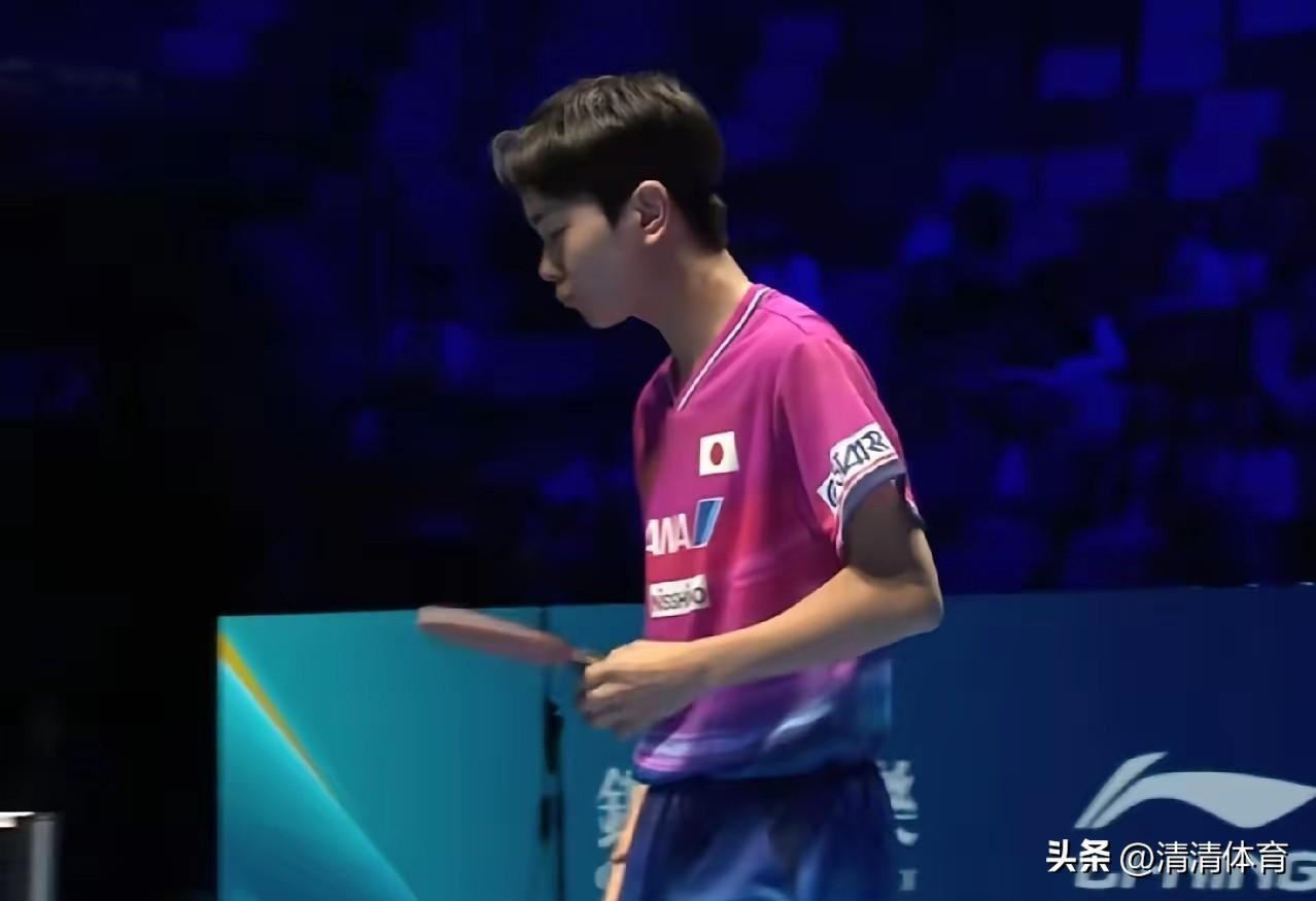 日本队就是爱走断代培养的路子，这届澳门世界杯直接把16岁的川上流星推上三大赛的赛