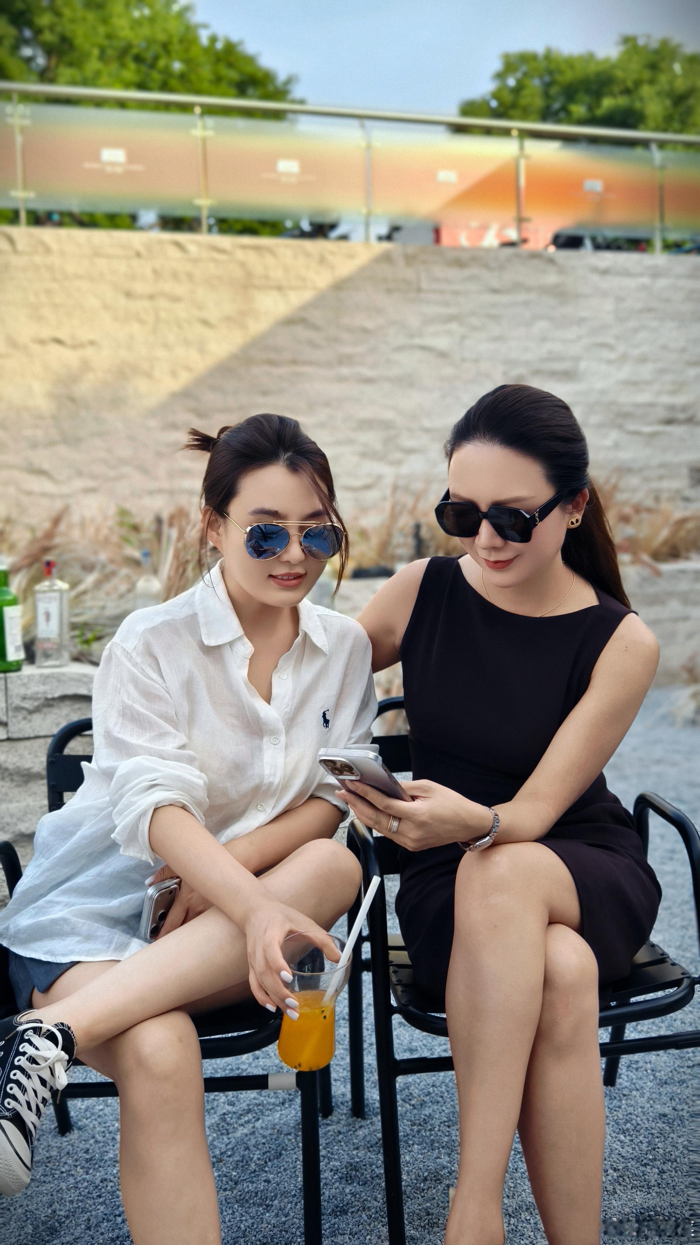 人嘛 开心最重要啦 要喜欢这么美好明媚的自己 😆 