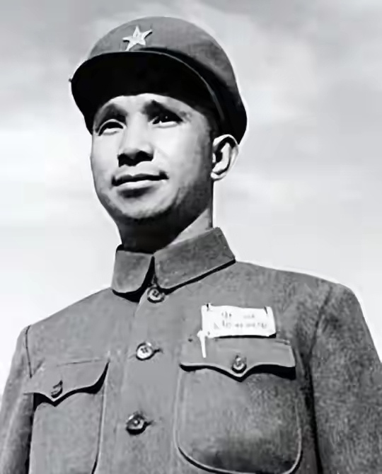 历史知识 1955年我军授衔结束后，蒋介石也很快得知了消息。下属把十大元帅名单呈