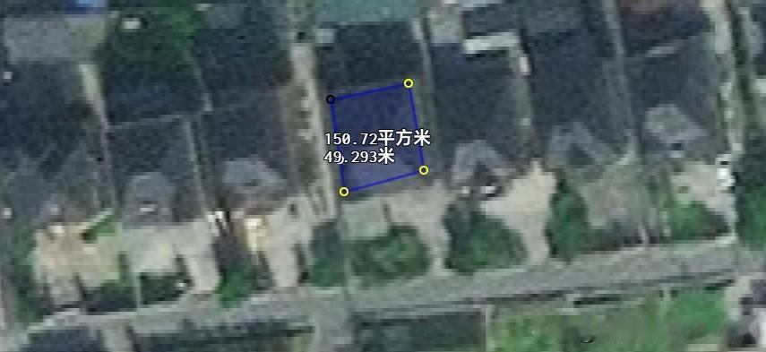 中国城市独栋不到1%，真的是因为地不够吗？先说一个被忽略的数字。

中国城镇家庭