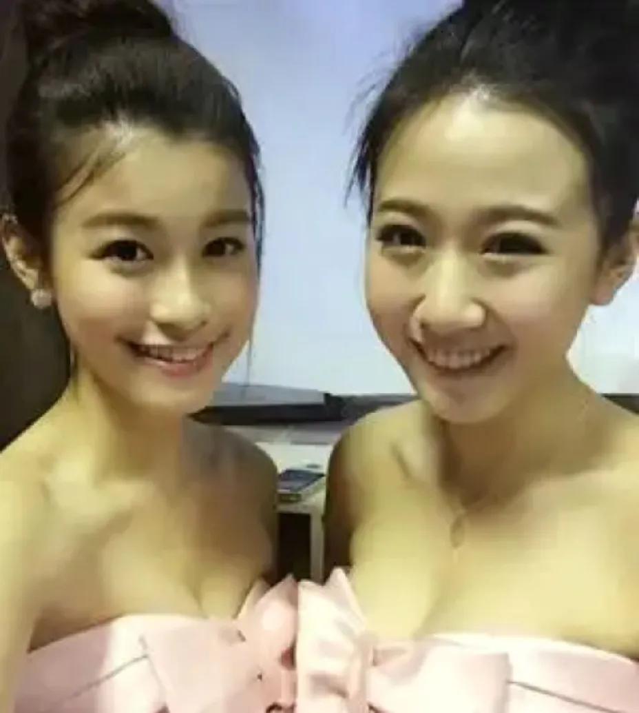昆凌结婚的时候，只邀请了两位好朋友当伴娘，两位伴娘都长得超漂亮！而伴娘服也很用心