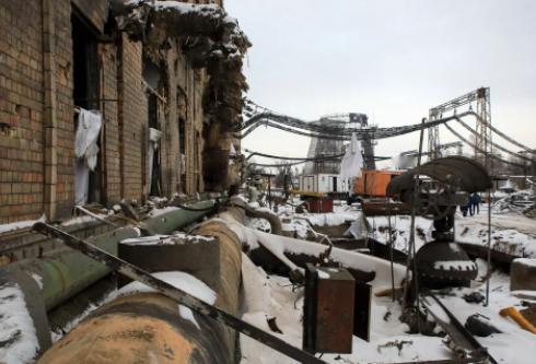 俄罗斯玩真的，不炸发电厂，不炸炼油厂，乌克兰这次真被炸到软肋。
 
2026年2