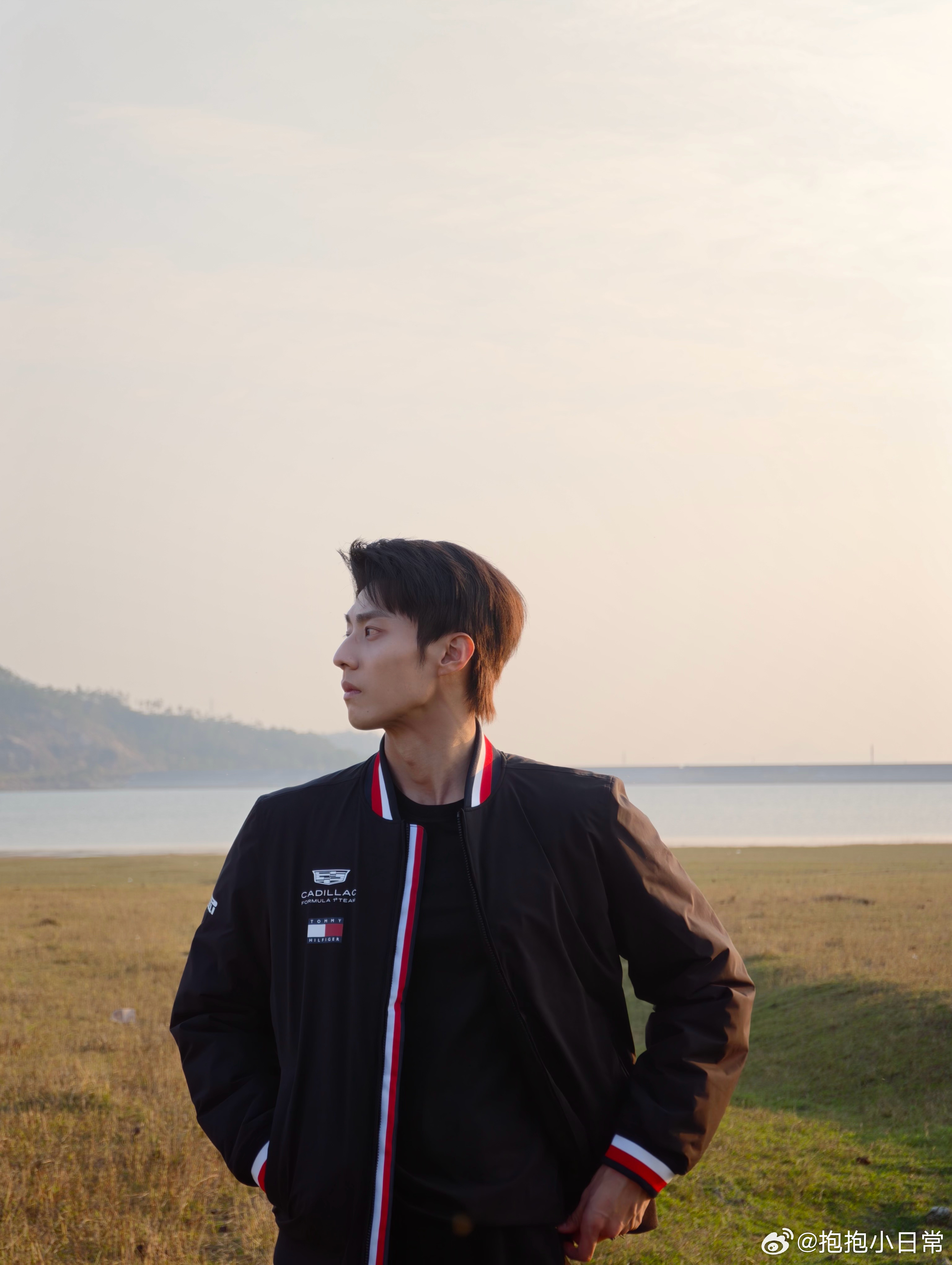 陈靖可突袭直播陈靖可帮粉丝买彩票突袭直播里粉丝要9个数字买彩票，陈靖可真的报了，