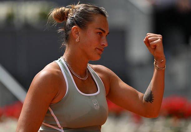 萨巴伦卡🇧🇾以7-5 6-3击败斯特恩斯🇺🇸✅巡回赛13连胜。✅马德里7