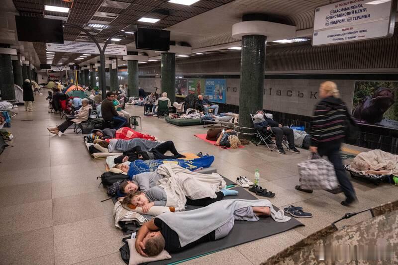 俄军凌晨空袭基辅 至少12人死亡、30多人受伤海外新鲜事 乌克兰首都基辅（Kyi
