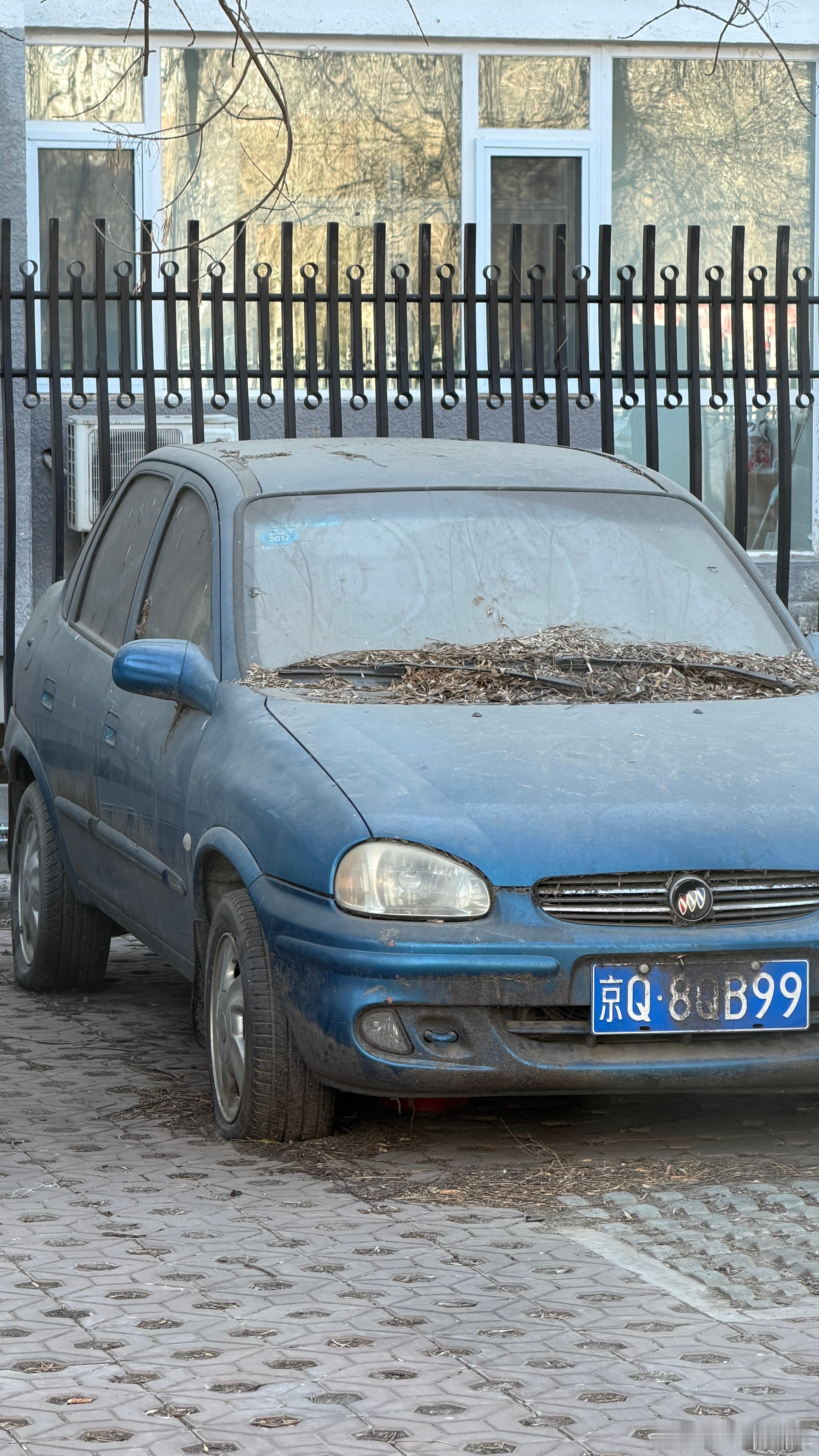 僵尸车，但有点情怀车主是给你们忘记了吧