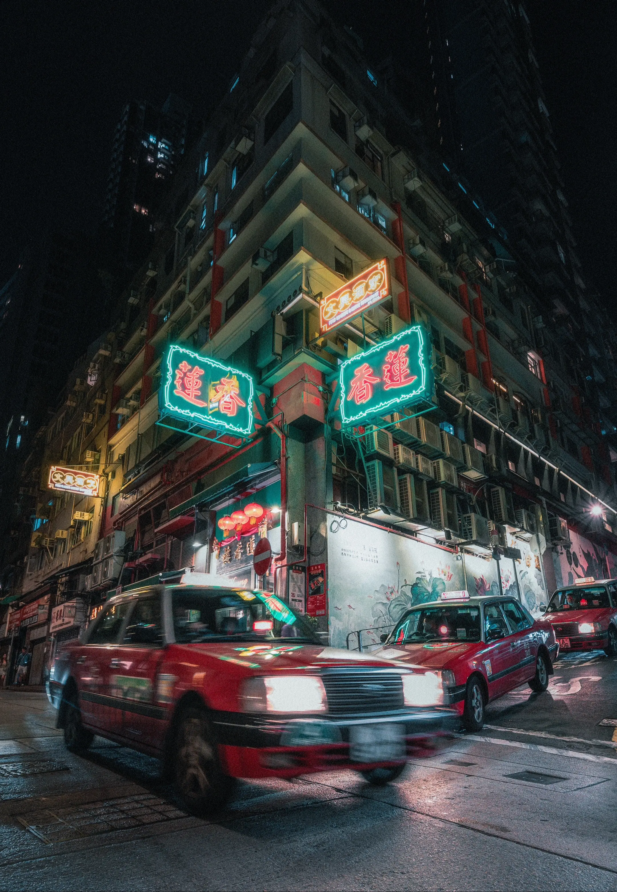 在香港🇭🇰暴走三万步才拍到的照片🚗。来香港拍城市风光🌆简直不要...