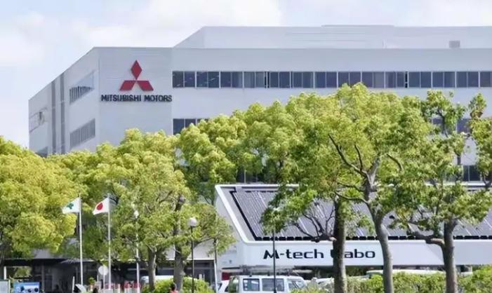 就在所有人都觉得该收手的时候，两个日本巨头，三菱和索尼，突然在中国市场砸下了重注