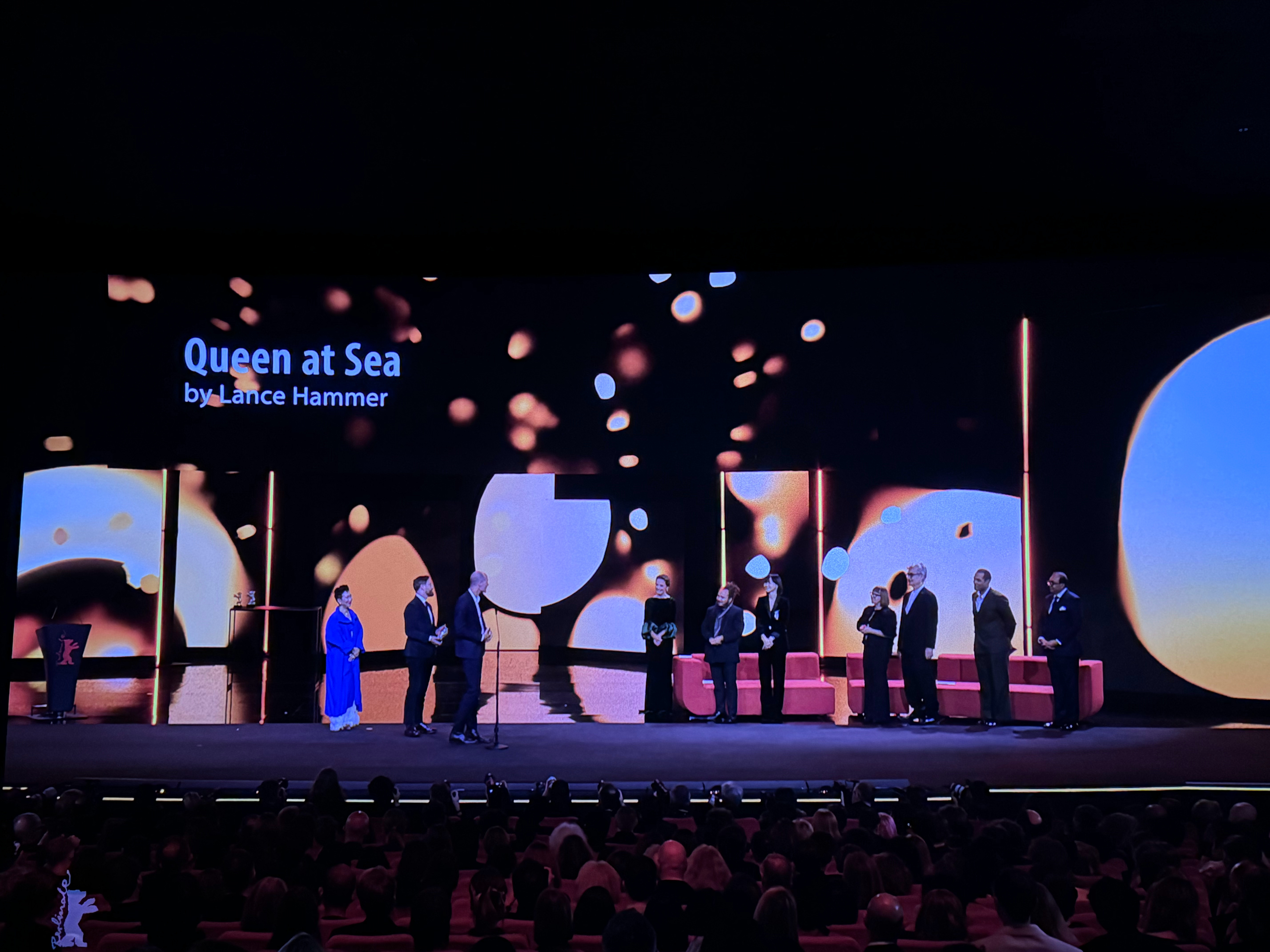 柏林电影节评审团奖《海上女王》，今夜第二个奖，确实挺值得的春节档马上有戏