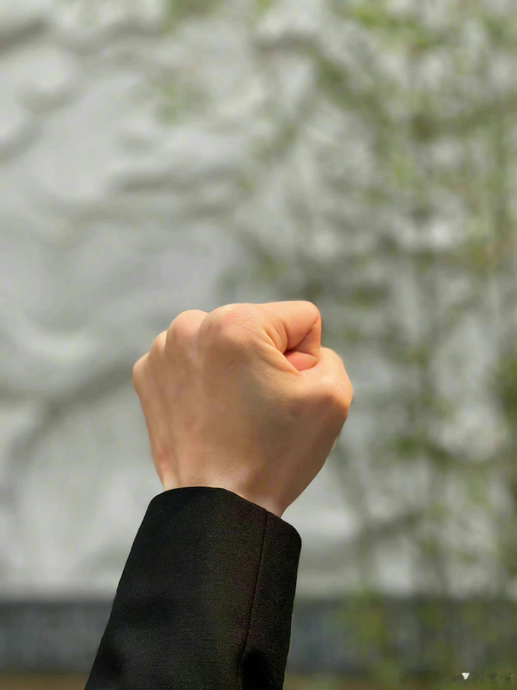 恶意下单后批量退款，无异于直接掐断农户生计。眼看农产品积压变质、心血付诸东流，背