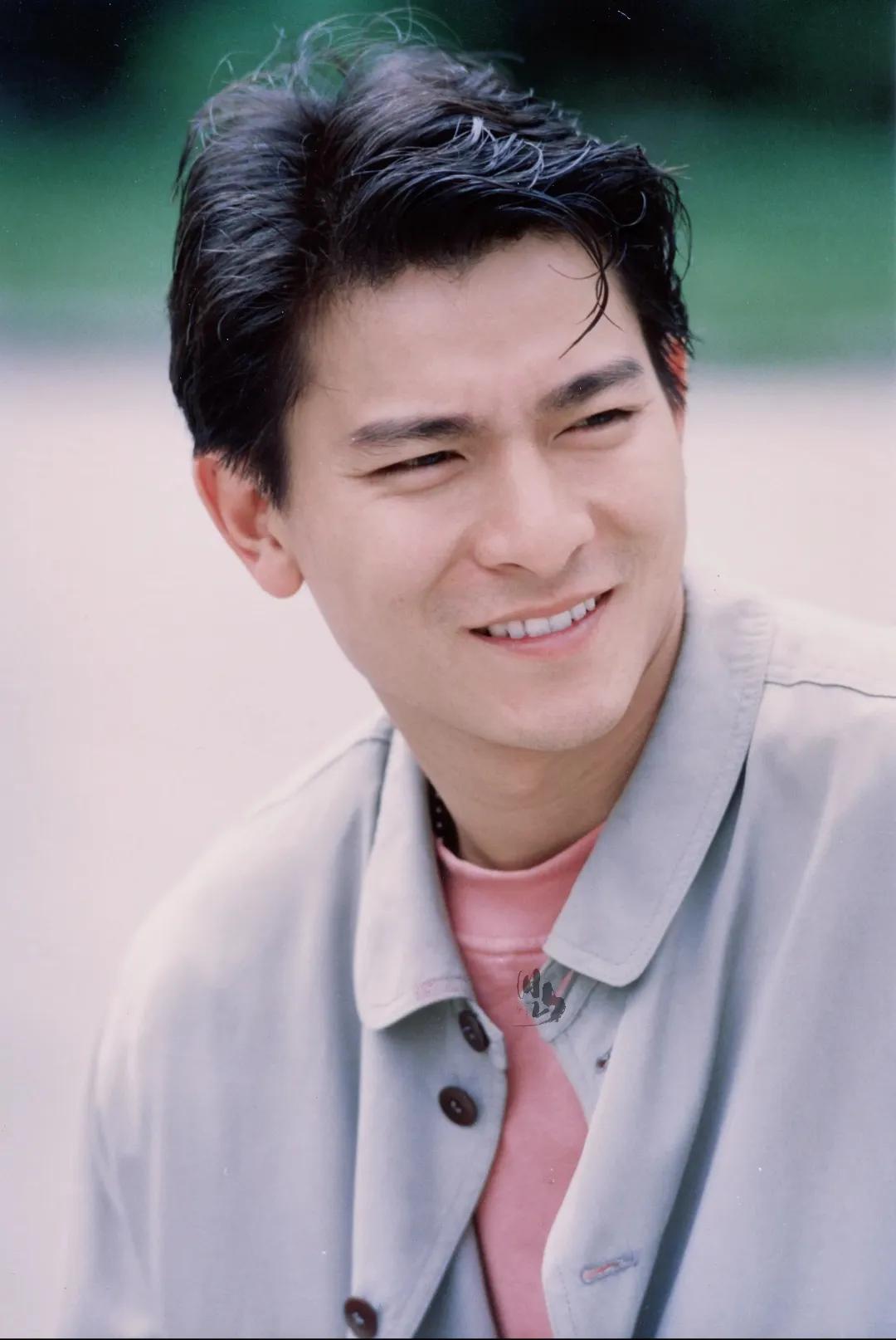 #秋日随记#刘德华真的是太帅了，活该火43年