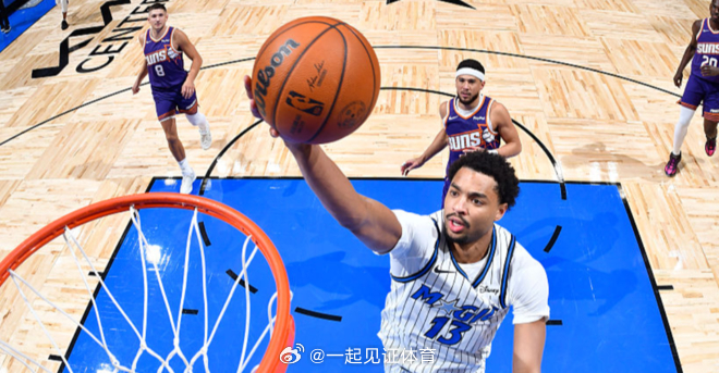 据Hoopshype记者Michael Scotto报道，独行侠已和杰特-霍华德