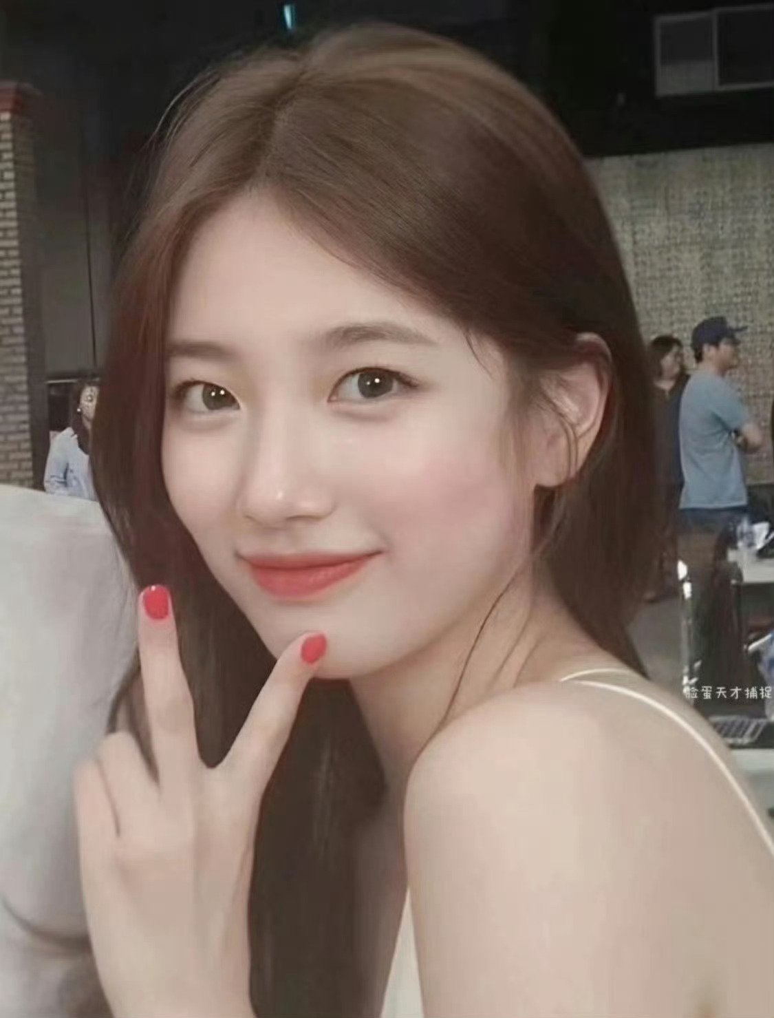 嗑颜bot 裴秀智第一眼舒服，然后越看越美丽的脸 