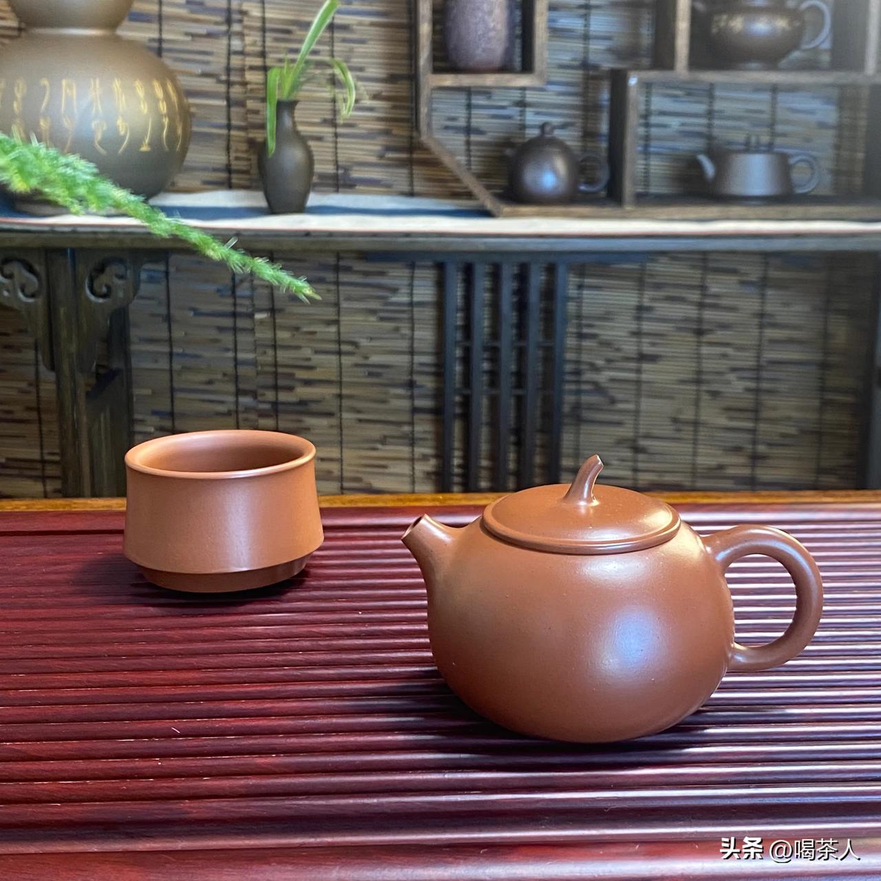 希望钦州多宣传一下坭兴陶，坭兴陶茶器都是纯手工制作，每一件茶器都显得古朴雅致，越