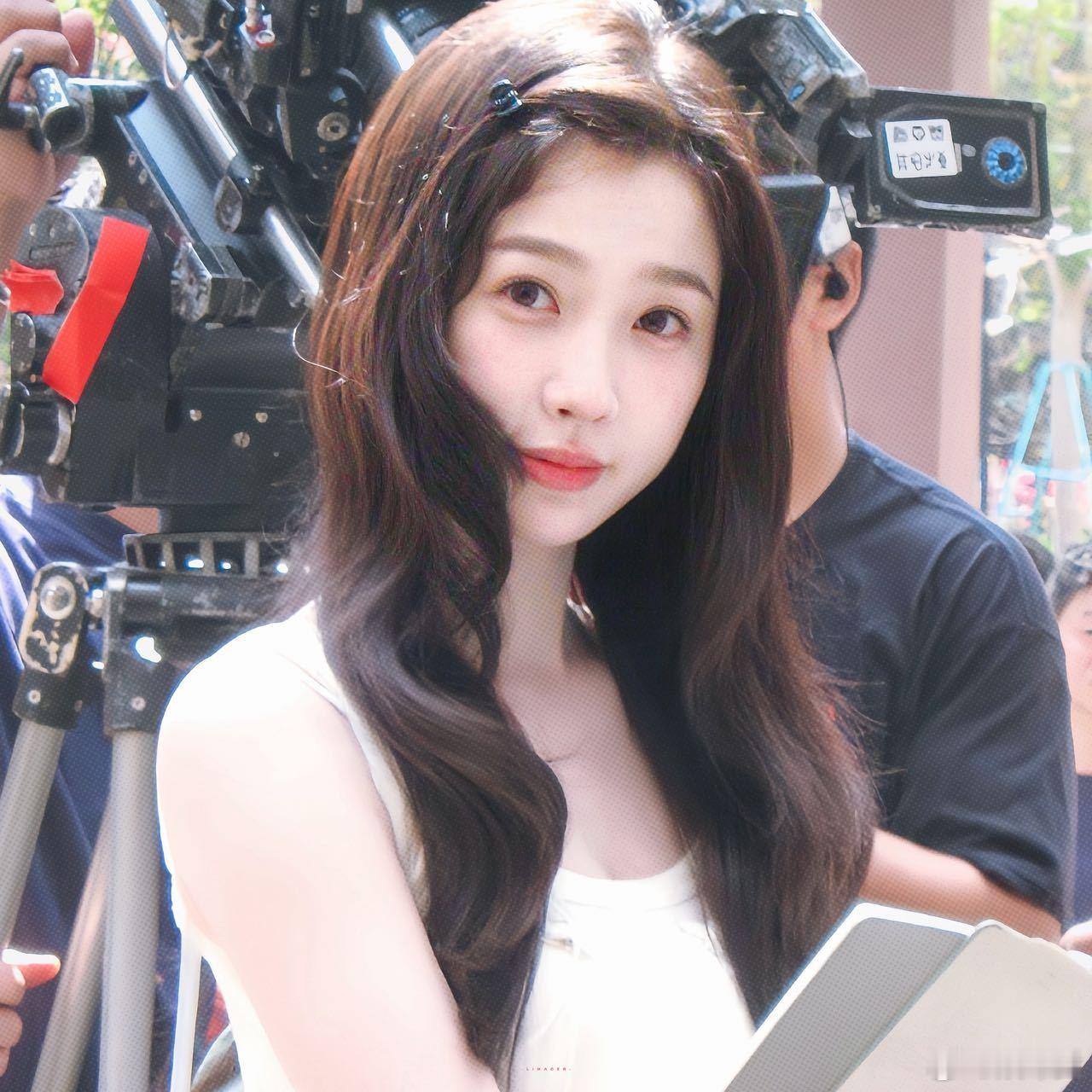 姜暮你好勇敢 她突然吻上去的瞬间太绝了！我直接屏住呼吸心跳漏拍，原来钓系的最高境