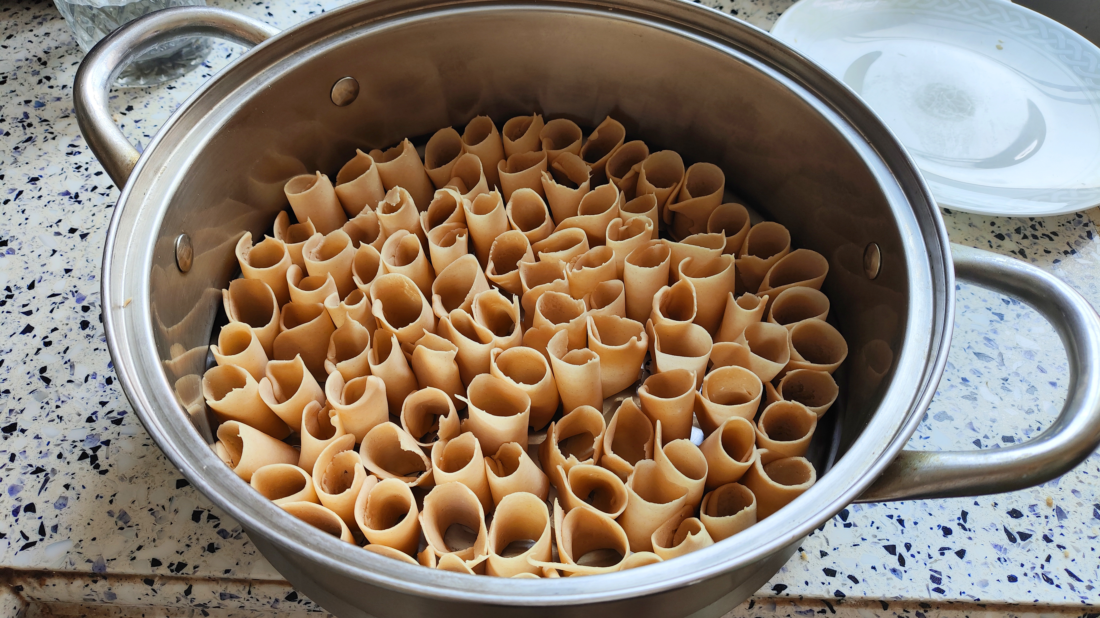 作为一个张家口的拉面师傅，怎么能不会点莜面手艺？家中常备主食，好吃又健康。可惜我