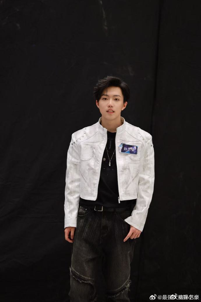 石明鑫说中国队不能输孙艺豪给中国队赢了两场为中国战队疯狂喝彩！《双面数局》比拼进