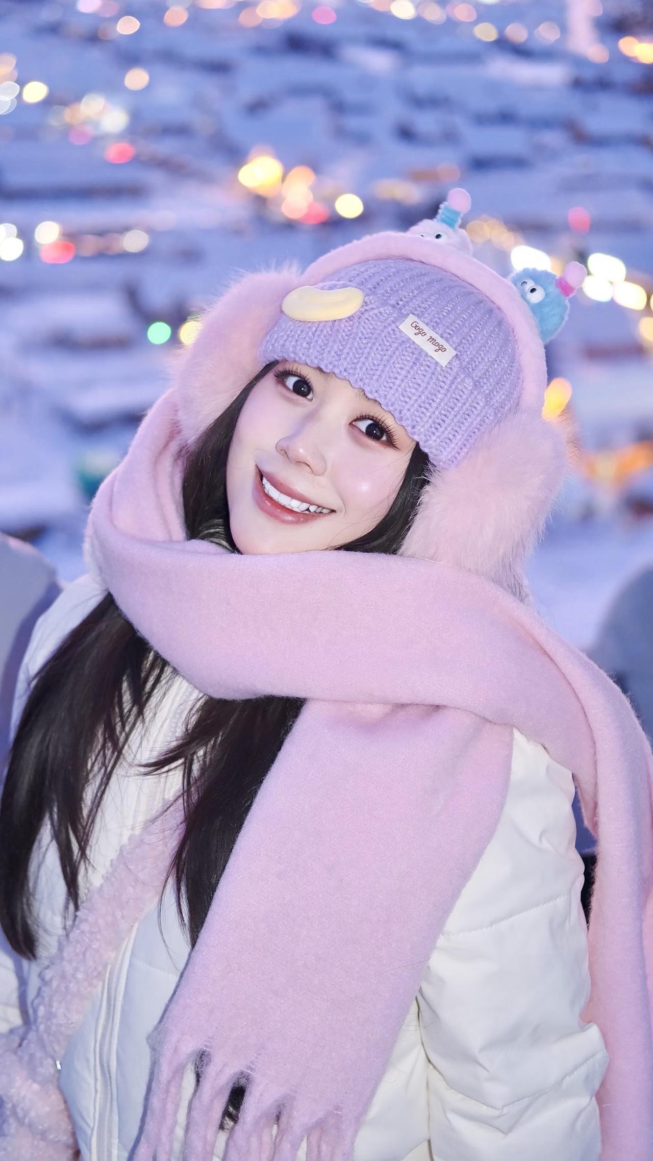 雪中笑语，暖意融融