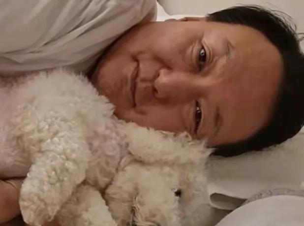 韩国原总统尹锡悦这样的状态的确有损整个国家的形象，身为曾经总统面对特检组的逮捕，
