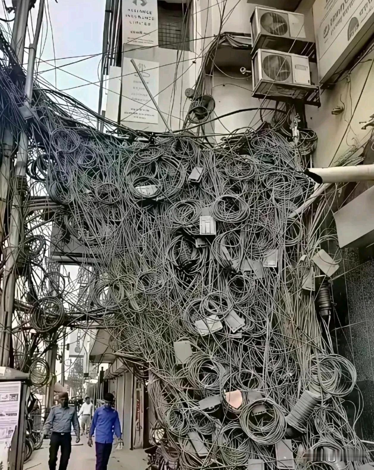 印度这个线路，不管哪个电工来了都会头大吧