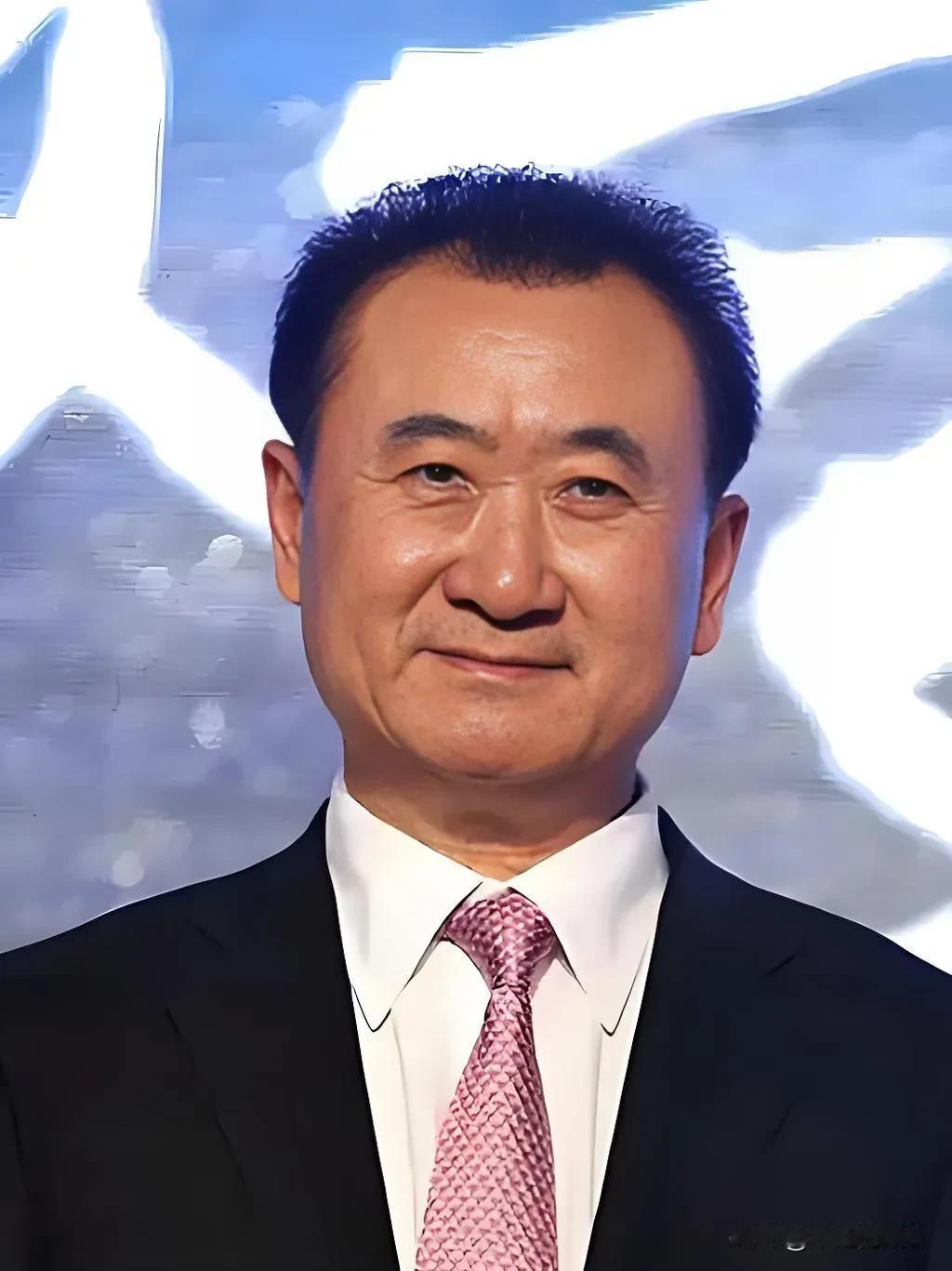 王健林现在到底有多困难？又要开始卖卖卖了，一挥手 48 座万达广场就改了姓。这些