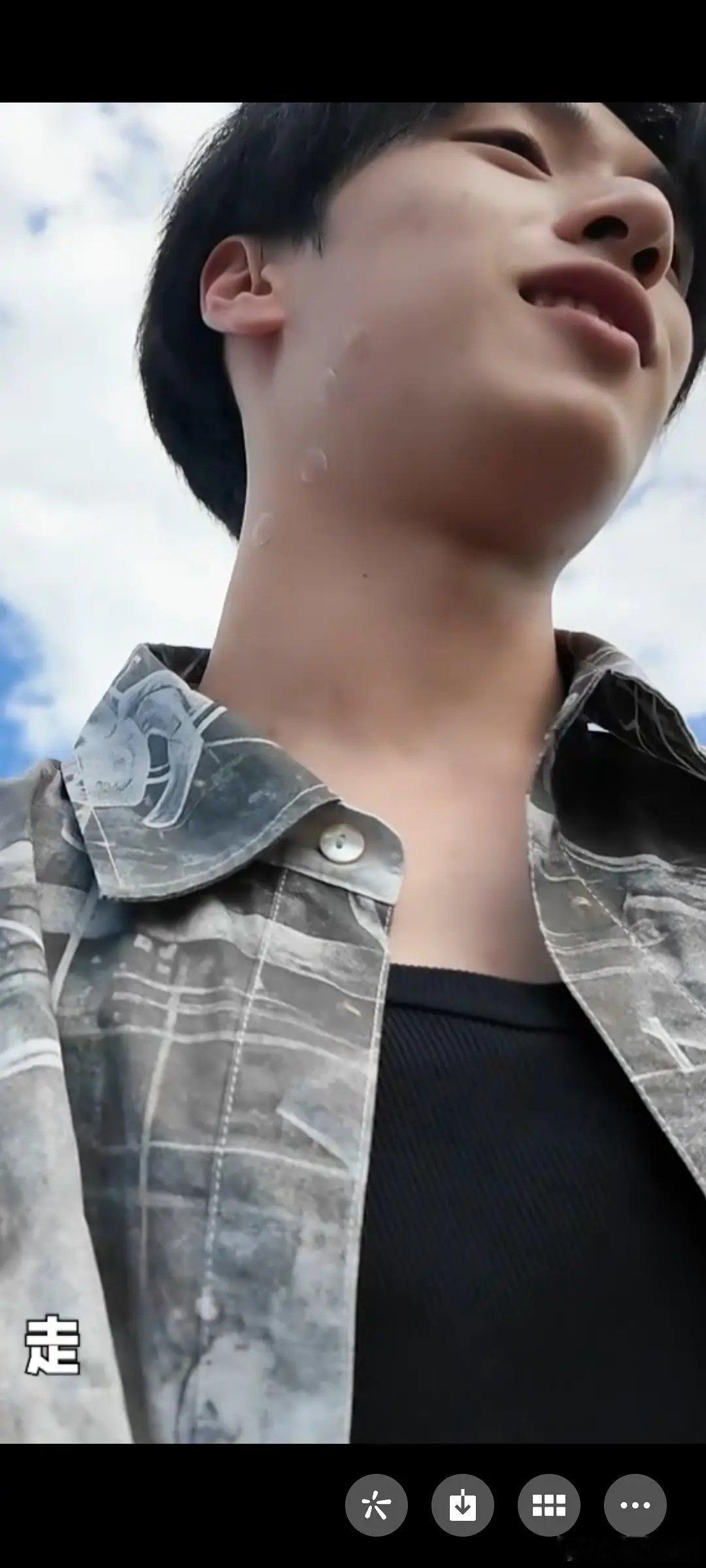 他的脸怎么回事啊？还有救吗 ​​​