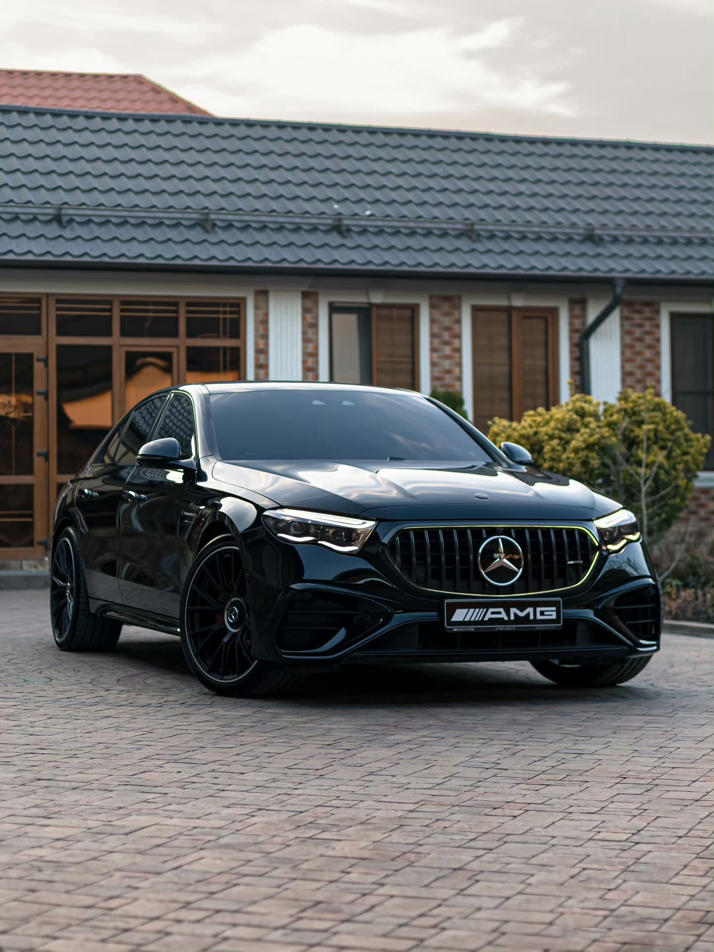 梅赛德斯-AMG E53 