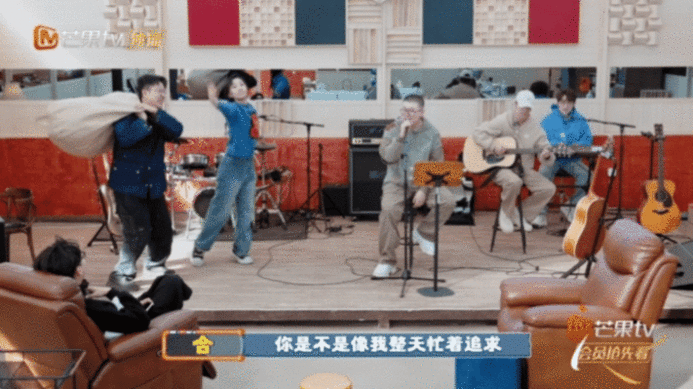 土豆李逗逗演不过就加入土豆李逗逗 进城务工的两口子快乐老友记土豆李逗逗也太有梗了