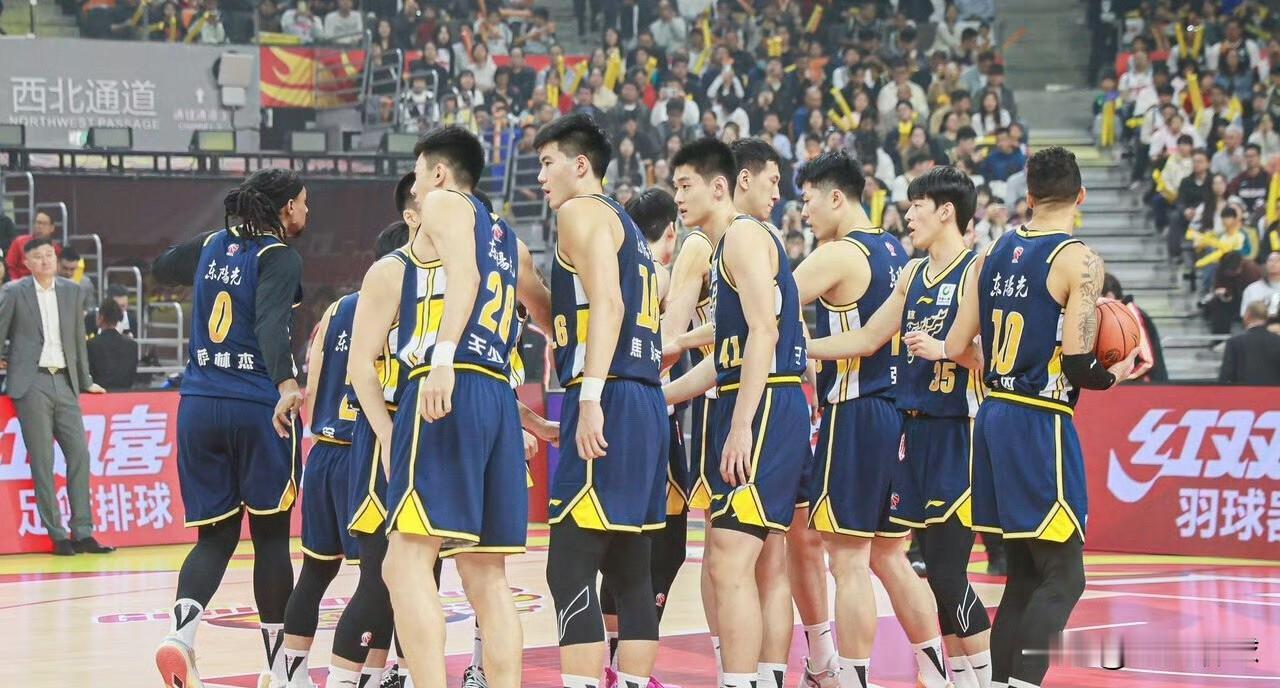 广东宏远击败山西汾酒，看到新人的成长，还有中坚力量的突破，杜锋面对后续比赛更加有