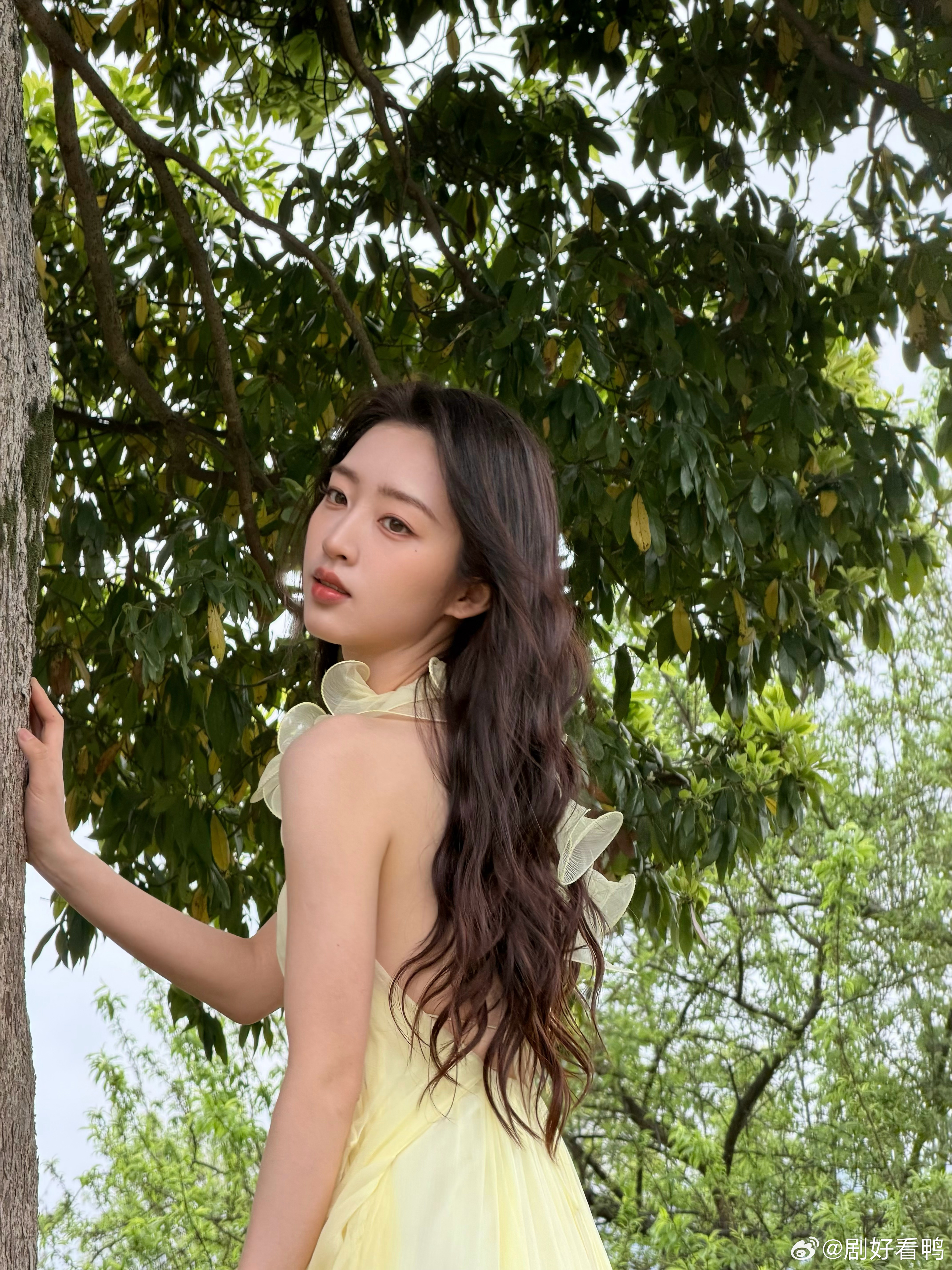 邓恩熙六年前电影上映养成系DNA动了朋友们，这就是养成系的快感了，邓恩熙15岁的