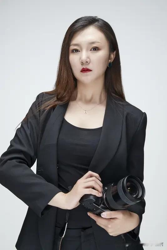 2026开年最荒唐的瓜，就是司晓迪的打假排名！她疯狂爆料鹿晗、范丞丞等多位顶流艺