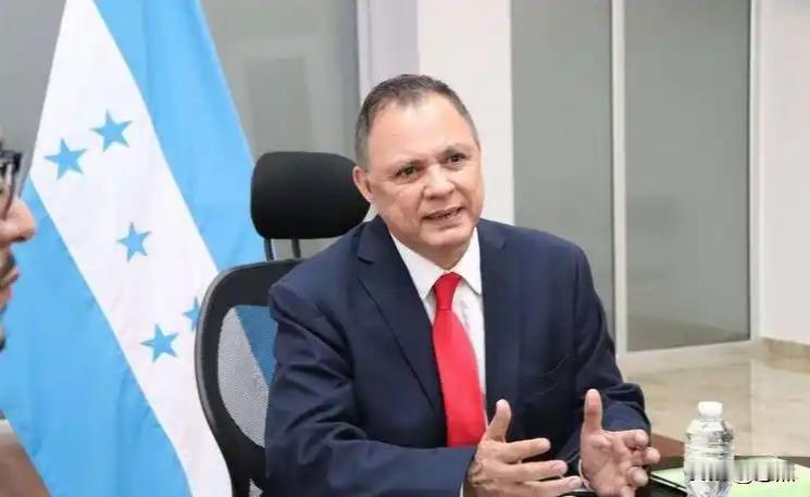 洪都拉斯总统放狠话！中方若不给足够利益，一个月后考虑断交，外交局势骤变

还没正