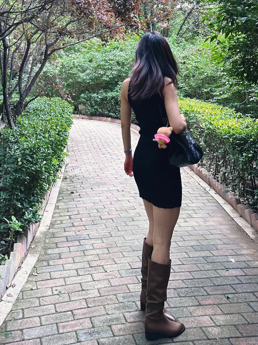 OOTD｜看背影猜身高体重❓