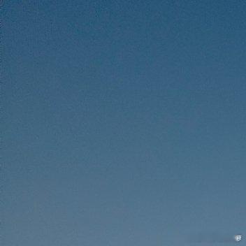 阳光信用 每日一善 清晨的阳光透过窗户，让人感觉很舒服， 