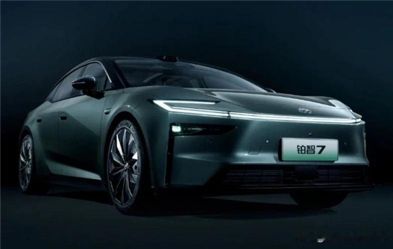 丰田开窍了！20万级纯电旗舰铂智7来袭，鸿蒙双生态+六重安全太香了！
 
家人们