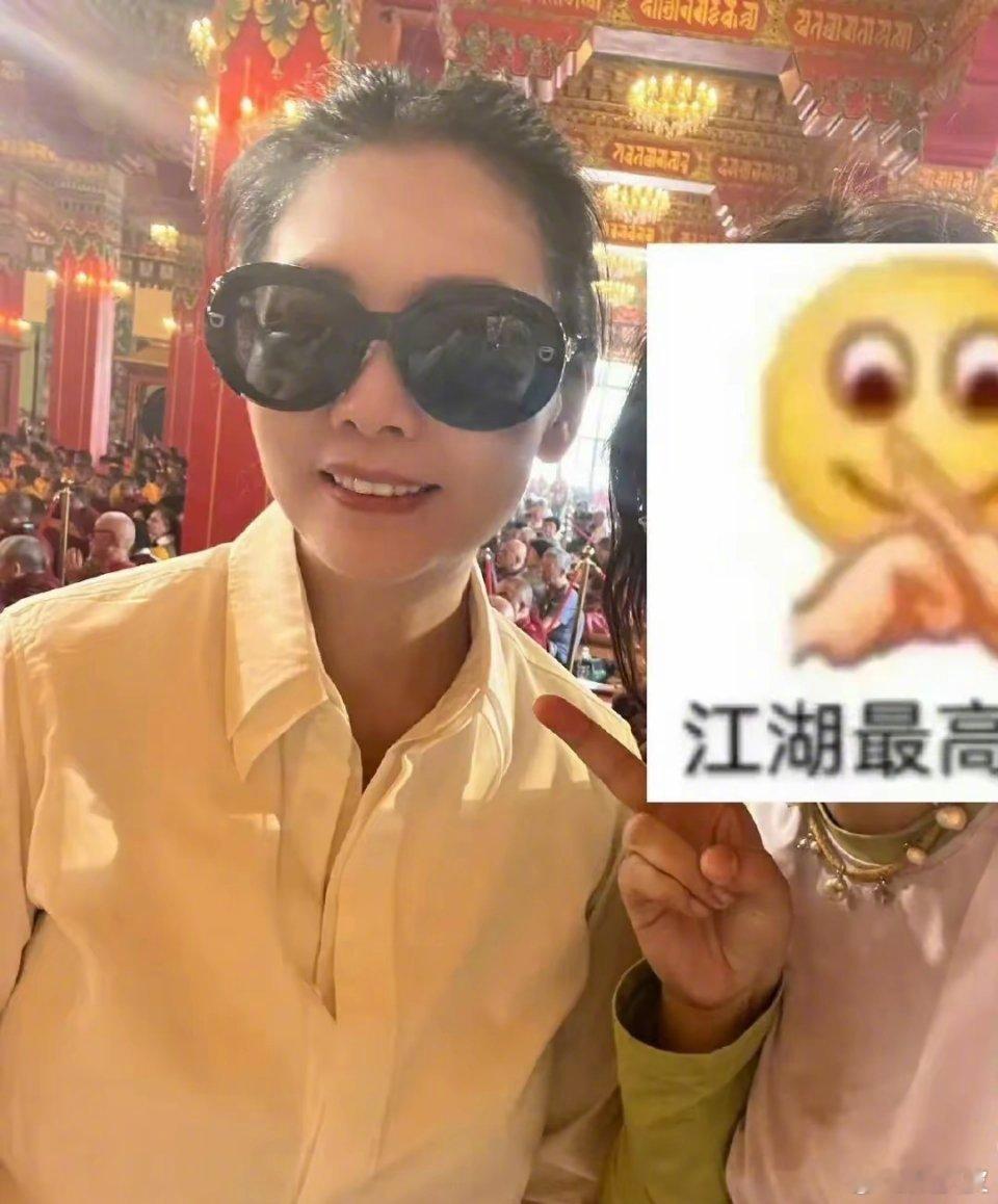尼泊尔偶遇邱淑贞 网友在尼泊尔旅游期间偶遇了邱淑贞，看到邱淑贞的那一刻，网友慌神