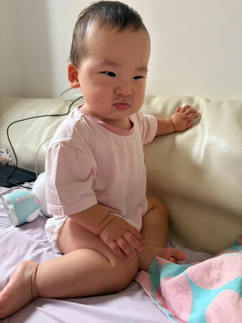 昨日的西梅泥换来了今天两大泡，尤其是第二泡就我妈自己在家，衣服裤子都弄了💩只好