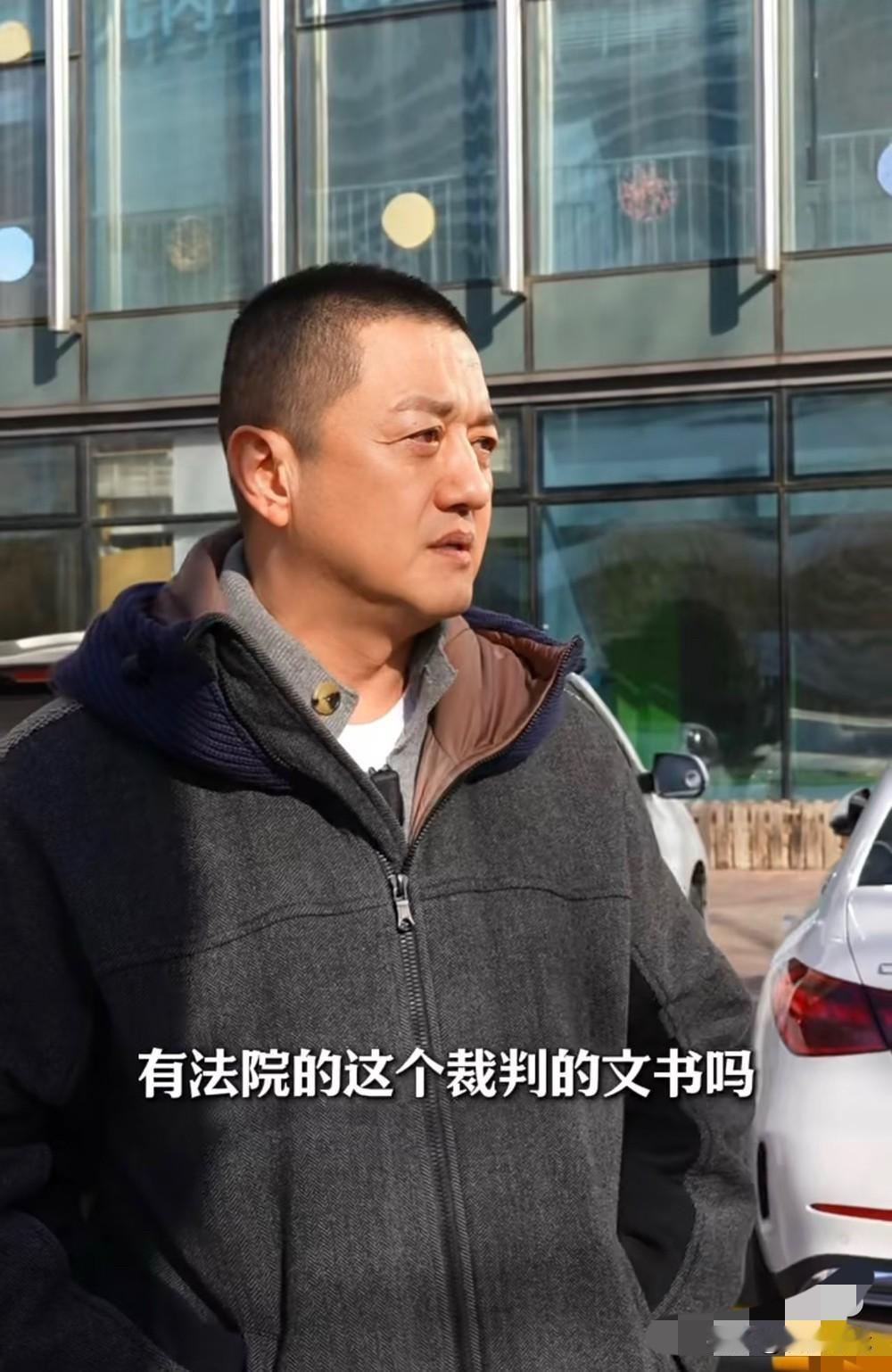 委屈彰显了您的格局，误解凸显了您的真诚，李亚鹏是个善良的爷们儿，我顶你[祈祷][