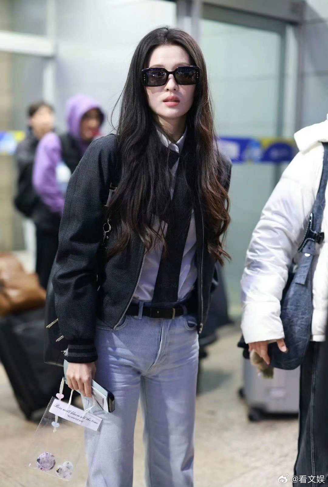 谁给王楚然选的造型王楚然出了名的身材好 王楚然可是出了名的身材好啊！