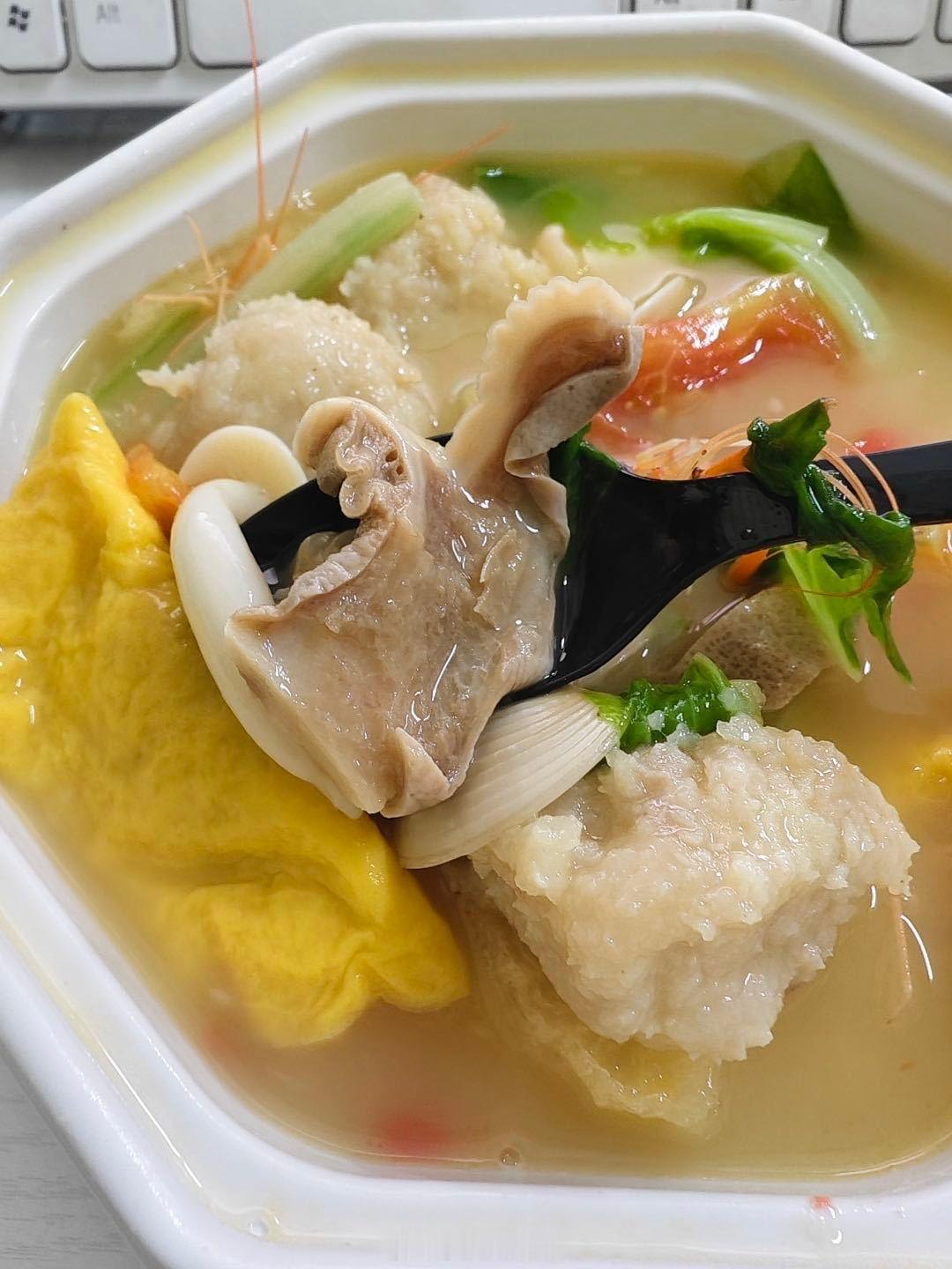 在上海点外卖也要讲品质不止解决温饱，更是诠释态度。上海人选外卖挑剔又讲究，风味与