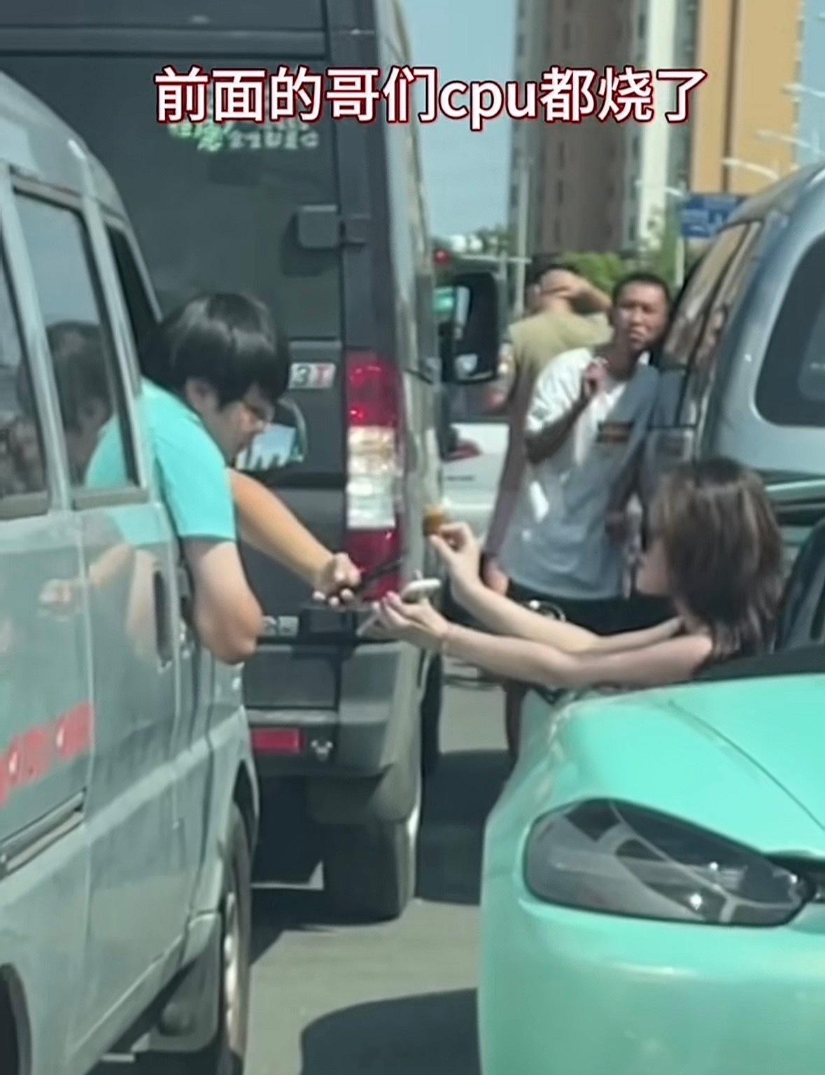 当年五菱的这个街头视频还是太过于权威了