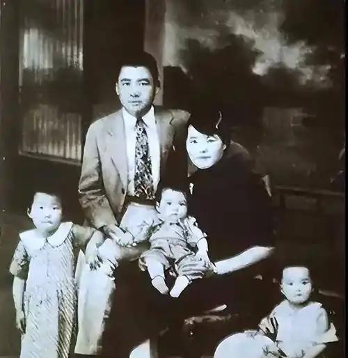 1949年9月6日，重庆戴公祠发生了一起惨案，杨虎城、他的次子杨拯中、幼女杨拯贵