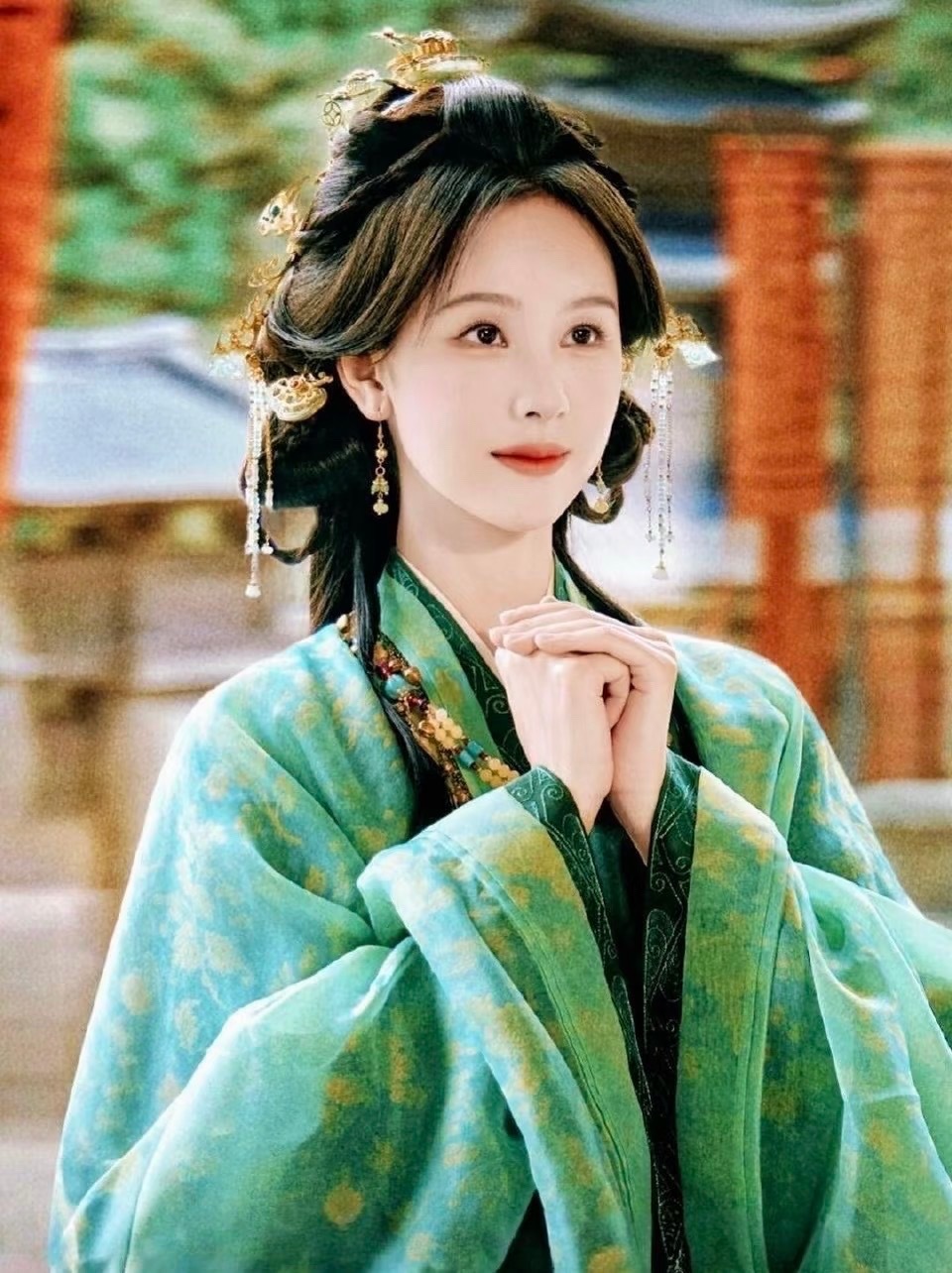 陈都灵首部一番权谋大女主剧开播陈都灵首部权谋大女主剧开播 恭迎这个美腻嘟嘟