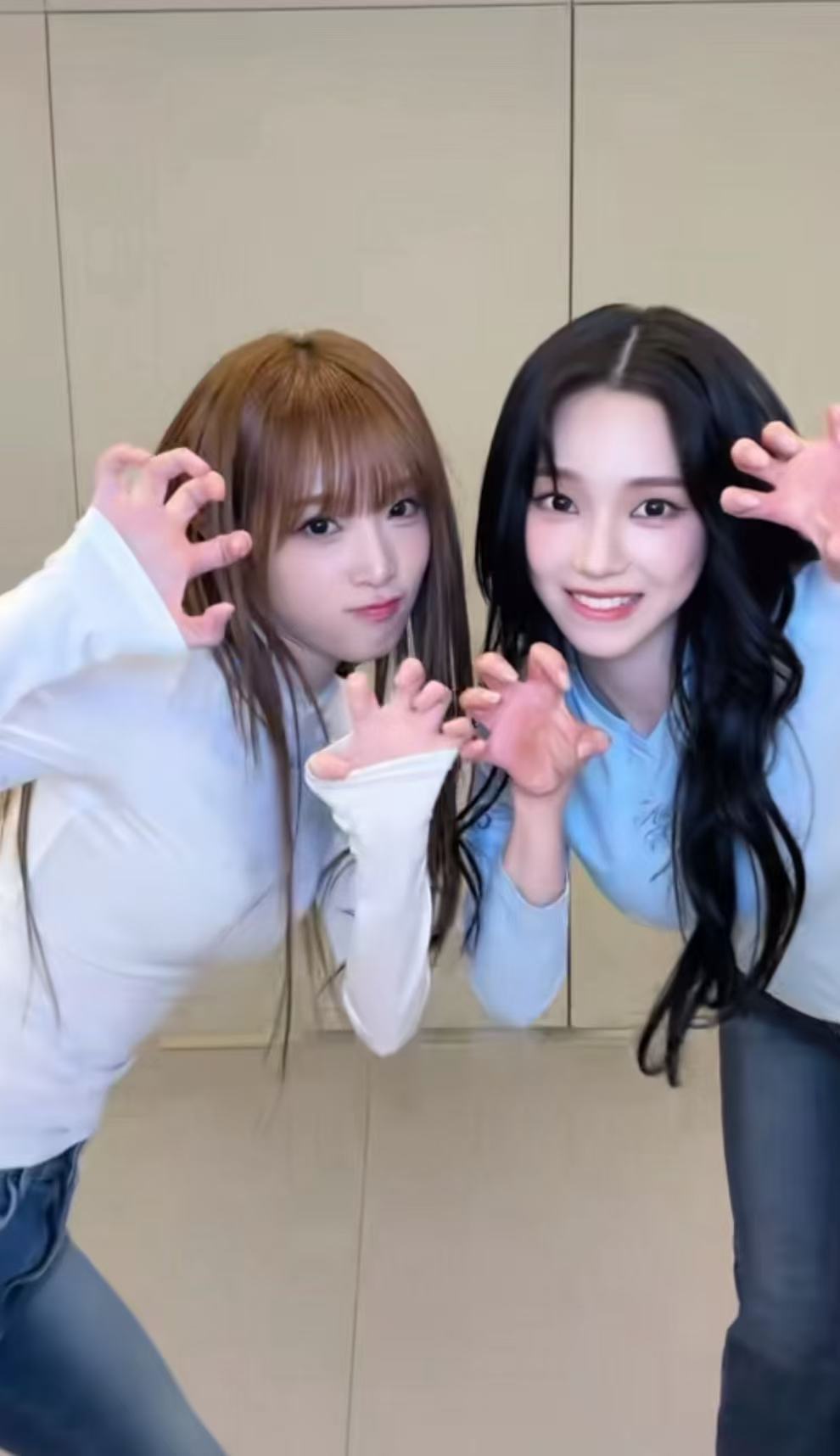 柳智敏YENAcha柳智敏崔叡娜cha两个萌物